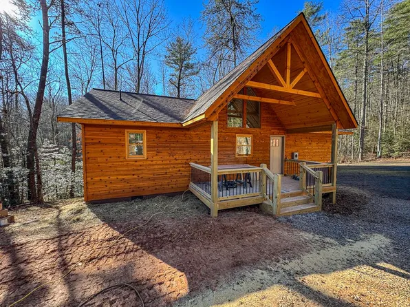 205 Chestnut Oaks Dr, Murphy, NC 28906