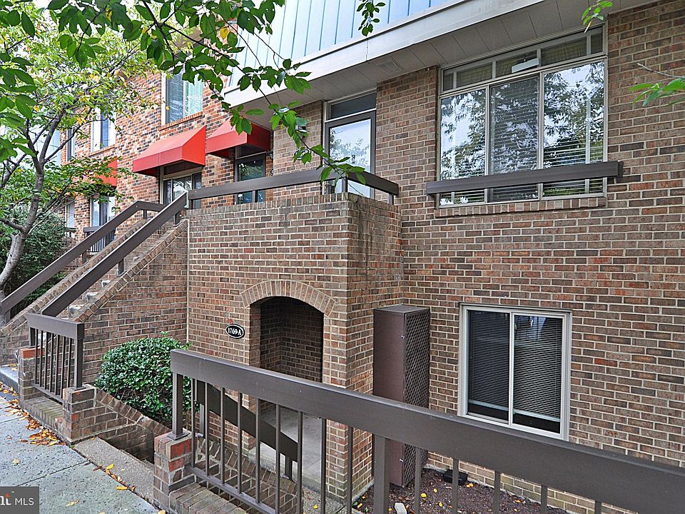 1st image of 1769 S Hayes St #1