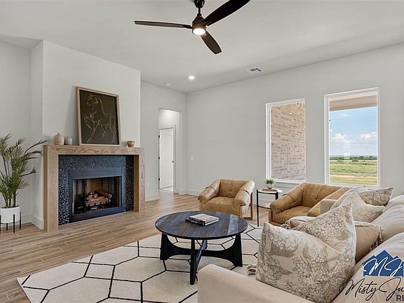 4th image of 5465 NE Minnow Ln