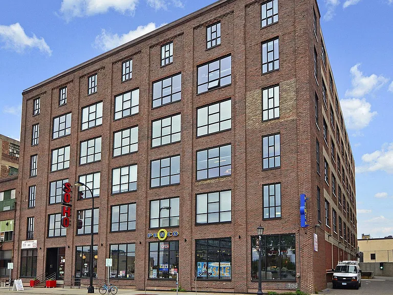 718 Washington Ave N #514 — Photo 23