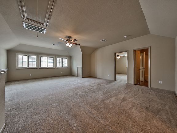 Gameroom & 4th bed/bath up