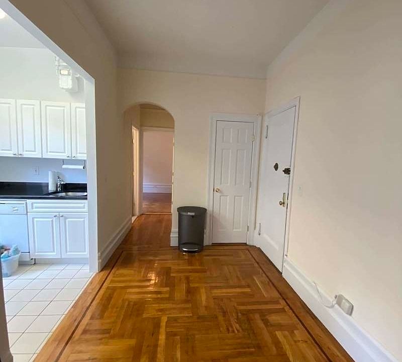 1st image of 401 W End Ave #4DC