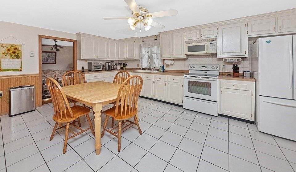 67 Winchester St Malden MA 02148 Zillow