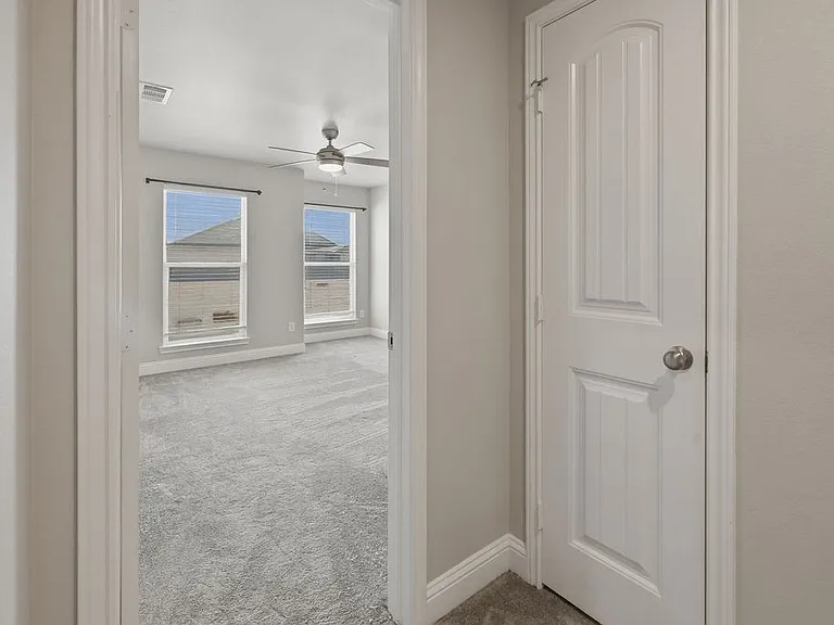 6801 Baron Dr — Photo 17