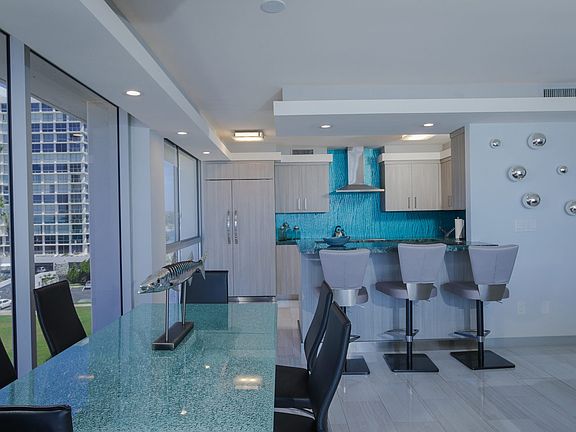 5th image of 1730 Avenida Del Mundo Unit 408