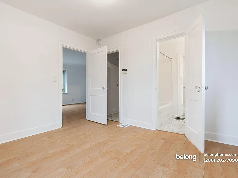 9227 Evanston Ave N — Photo 25