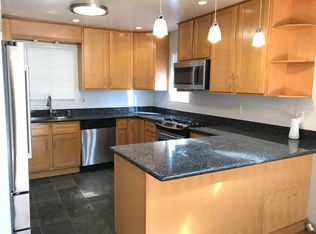 6772 Paso Robles Dr, Oakland, CA 94611