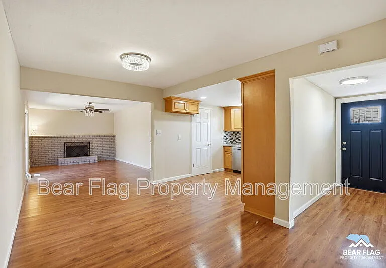 1312 Mission Dr — Photo 7