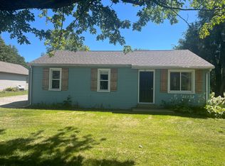 1726 W Blackberry Ln, Peoria, IL 61615