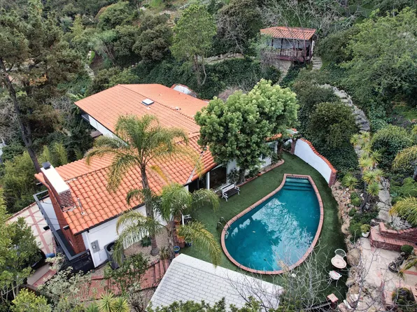 2275 Betty Ln, Beverly Hills, CA 90210