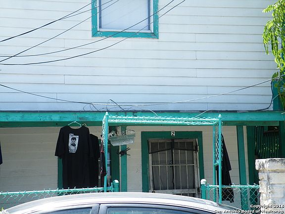 5th image of 615 Frank St