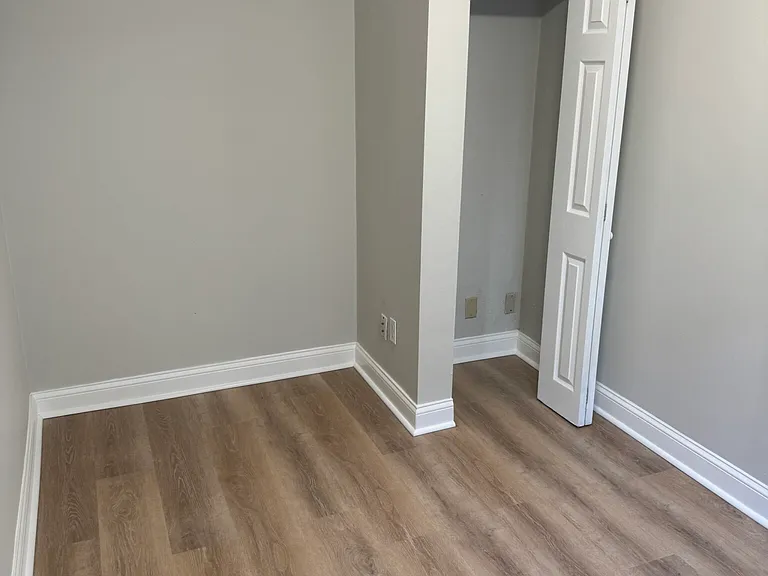 224 Hanover St #11 — Photo 23
