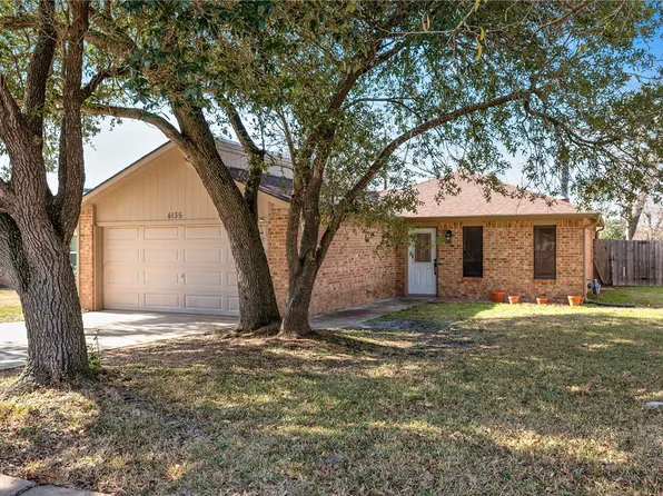4135 Woodcrest Dr, Bryan, TX 77802