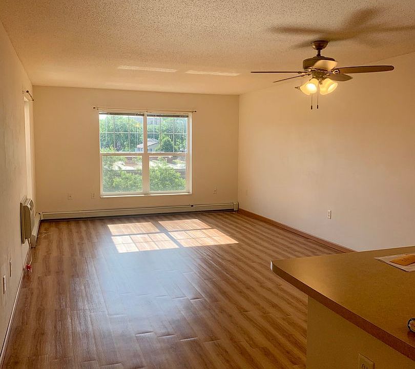 1st image of 420 5th Ave S APT 310