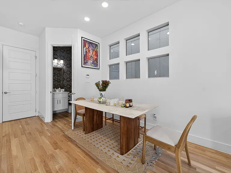 4933 Broadway Dr — Photo 30
