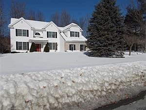 1st image of 82 Robinwood Dr