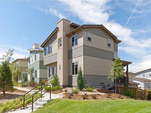 Corner lot with tons of light from 3 sides