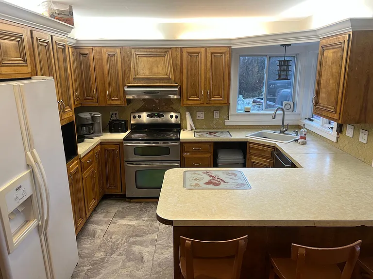 386 Old Bayview Rd — Photo 1
