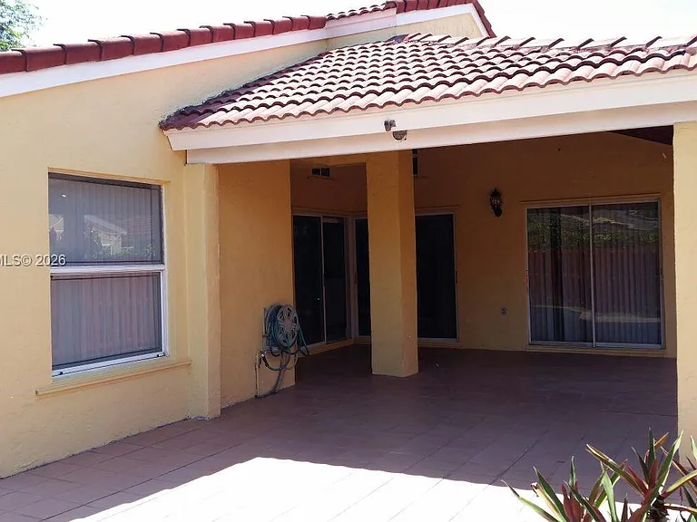 10957 SW 73rd Ter — Photo 9