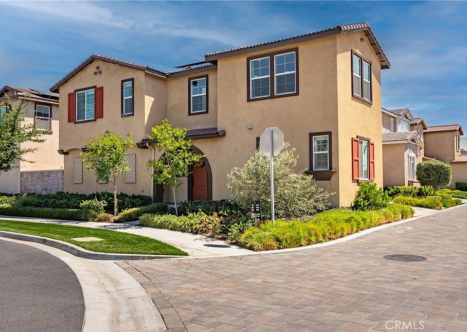 1st image of 2983 E Halton Paseo