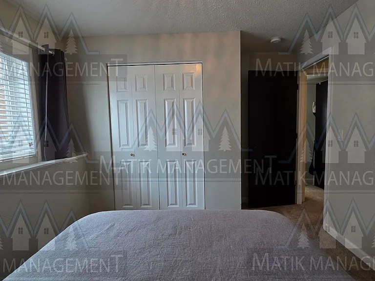 4287 Trumpeter Dr SE — Photo 48