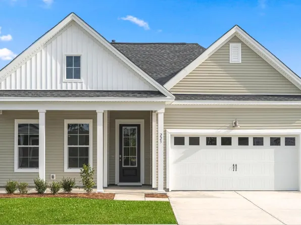 716 Breakers Reef Ln, Huger, SC 29450