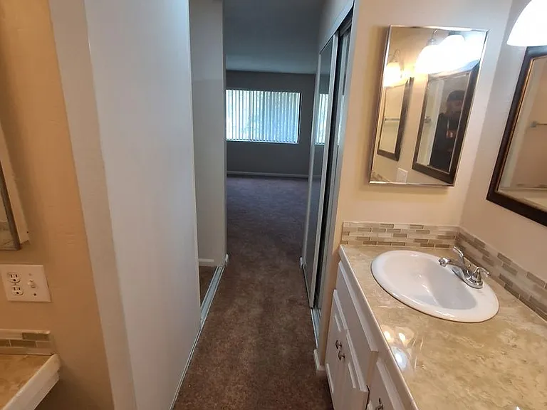 1269 N Edwards St #11 — Photo 12