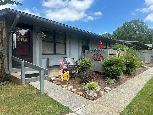 Bouldercrest — Photo 2