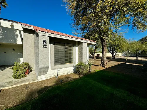 43376 Cook St Photo 1