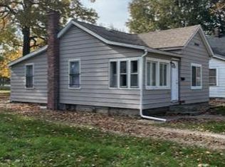 2018 E Edwards St, Springfield, IL 62703