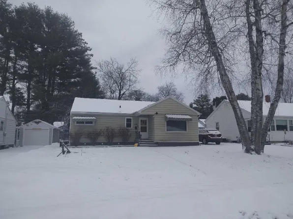 1018 S Lutz St, Shawano, WI 54166