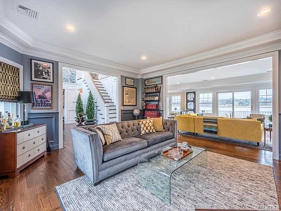 4th image of 8 Southland Dr