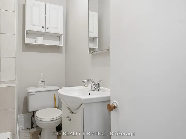22 Victor St #2 — Photo 10