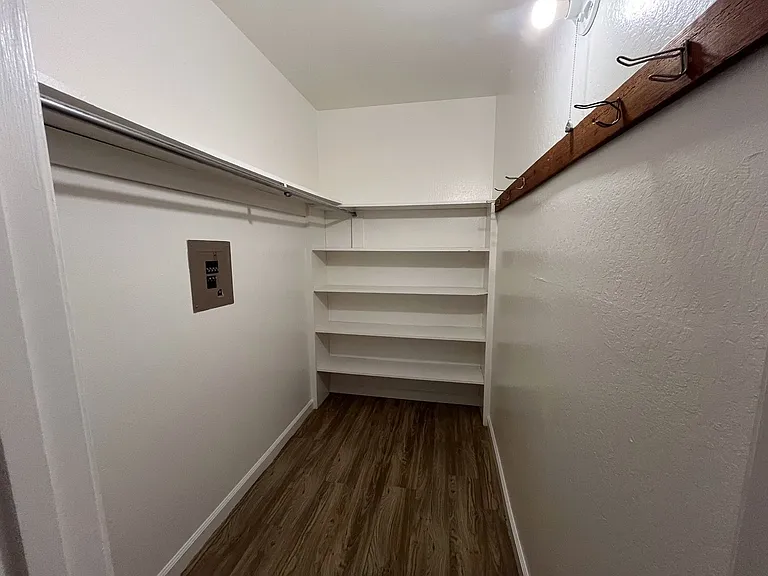 1075 Cypress St #7 — Photo 5