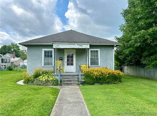 610 Lincoln Blvd, Sellersburg, IN 47172