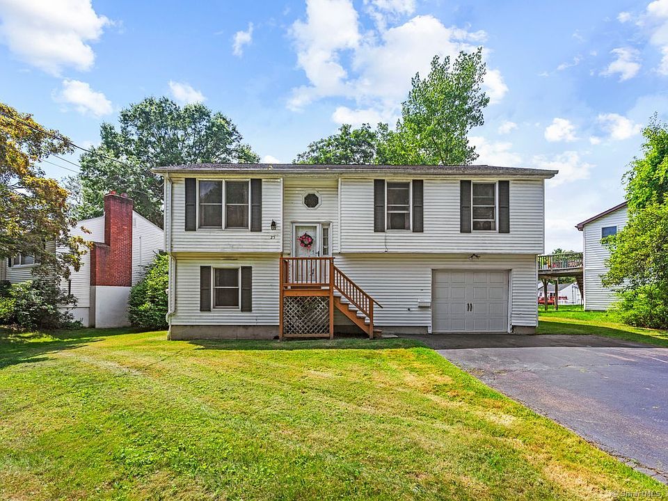 1st image of 25 Brooklawn Circle