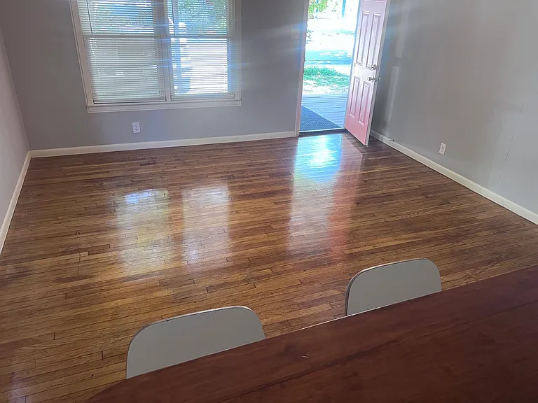 705 Franklin Blvd — Photo 5