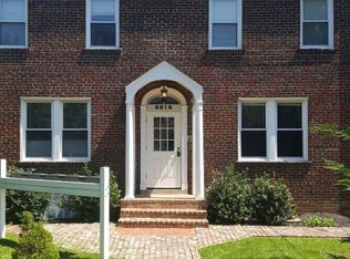 8619 Flower Ave, Takoma Park, MD 20912
