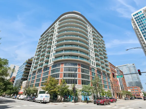 340 W Superior St APT 1104, Chicago, IL 60654