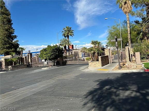 5th image of 793 Vegas Valley Dr