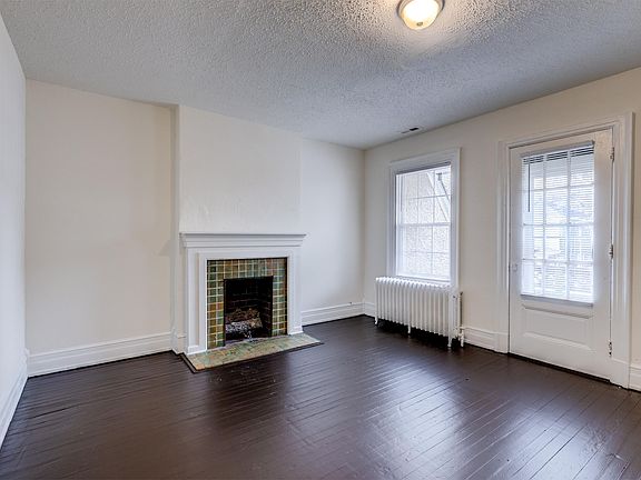 2nd image of 2817 Barton Ave APT B