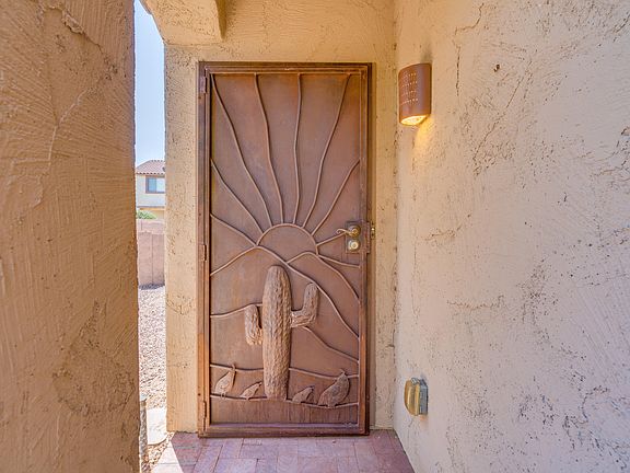 4th image of 811 W Calle Muro Fuerte