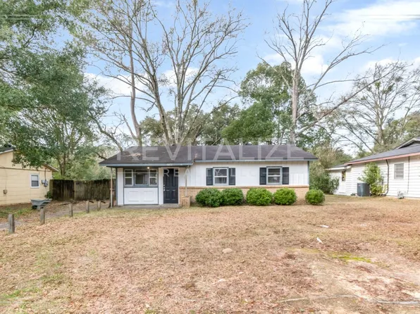 1165 Barker Dr W, Mobile, AL 36608