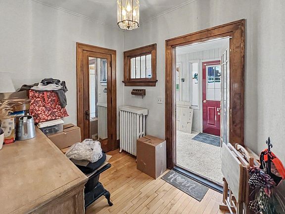 2nd image of 220 Park St