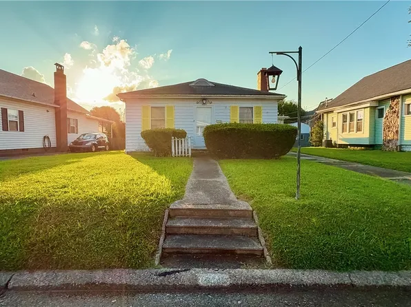 3305 3rd Ave, Vienna, WV 26105
