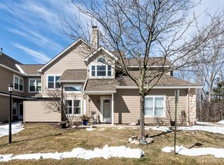 1702 Coburn Ct, Ann Arbor, MI 48108