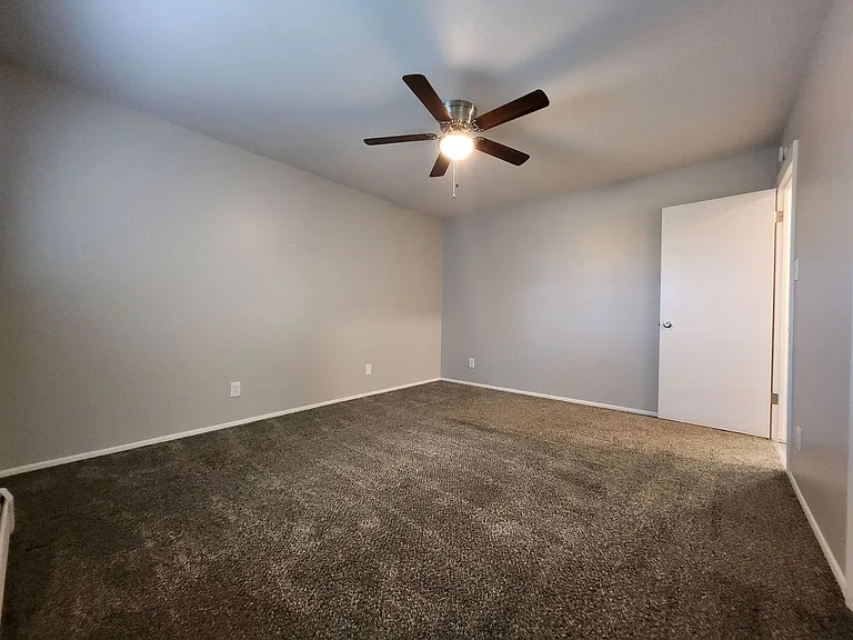 1505 E Kiowa St #102 — Photo 11