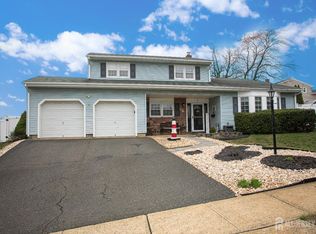1 Wisz Pl, Sayreville, NJ