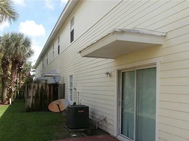 4216 Leo Ln #5G — Photo 3