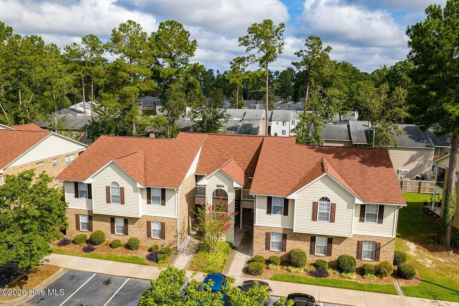 2 bed, 2.0 bath, 1387 sqft, $1,300 — Photo 1
